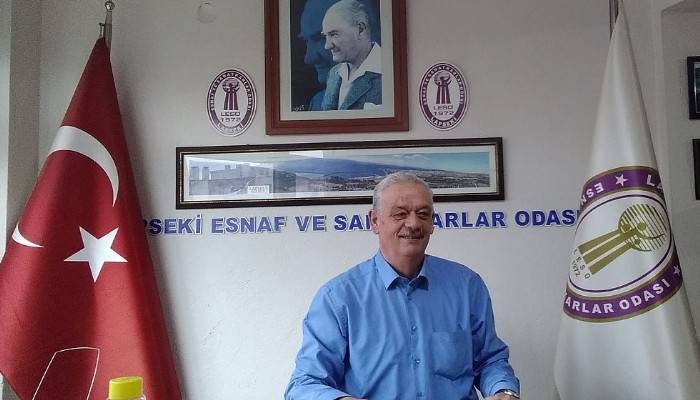 Başkan Teoman’dan berber ve kuaförlere uyarı