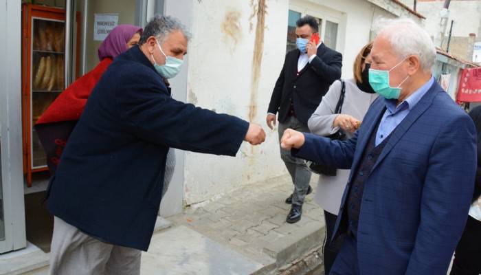 Başkan Eyüp Yılmaz Şen Mahallede Roman Vatandaşların Gününü Kutladı