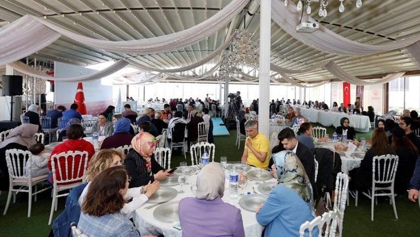 Depremzede Aileler Geleneksel Aile Etkinliğinde Buluştu