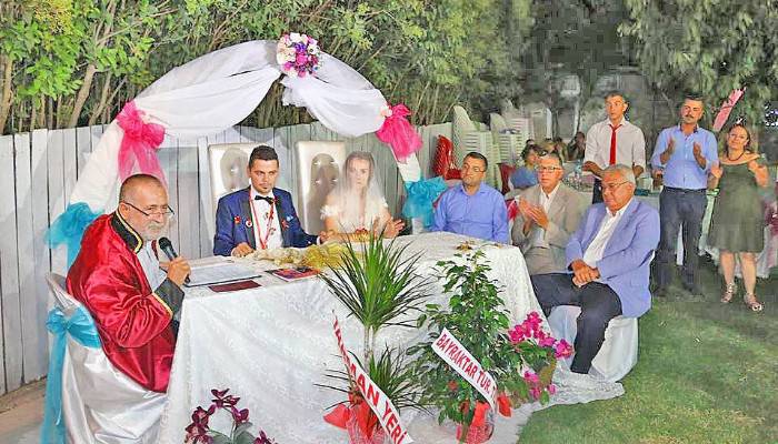 Eski ve yeni vekil şahit oldu 