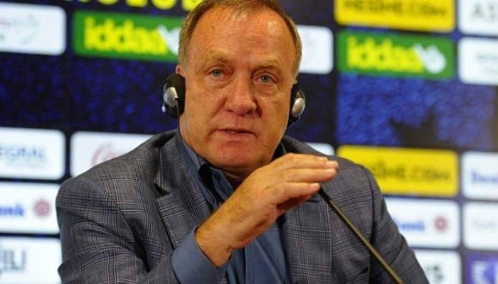 Dick Advocaat: “Takımda bireysel isimler üzerine konuşmak benim tarzım değil”