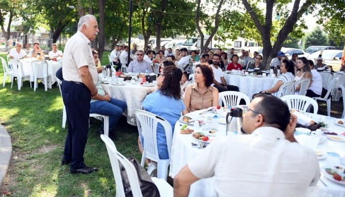 Gökhan'dan Belediye Personeline Teşekkür