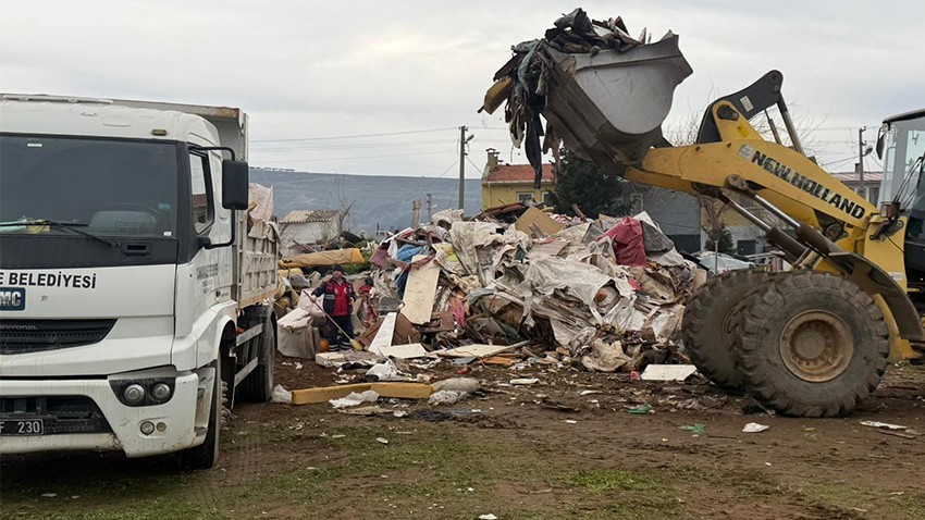 Temizlik Çalışmaları Aralıksız Sürüyor