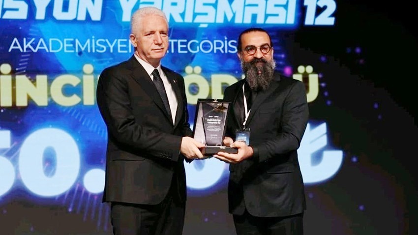 ÇOMÜ’lü Akademisyene İstanbul’dan Birincilik Ödülü