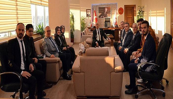 Batı Trakya Türkleri Dayanışma Derneği’nden ÇOMÜ Rektörü Prof. Dr. Sedat Murat’a Ziyaret