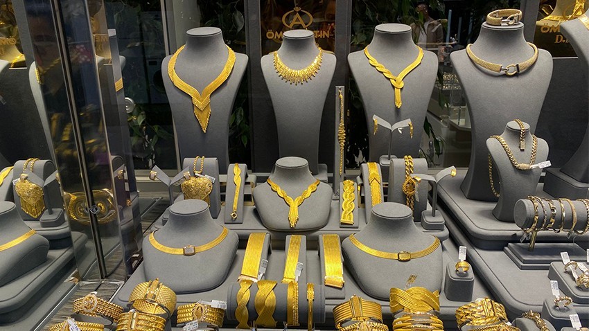 Altın Fiyatlarında Düşüş Sürüyor