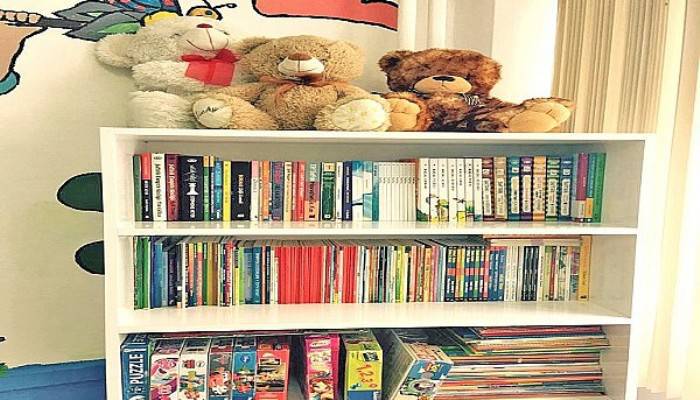 Kitaplar ve oyuncaklar çocuklarla buluştu 