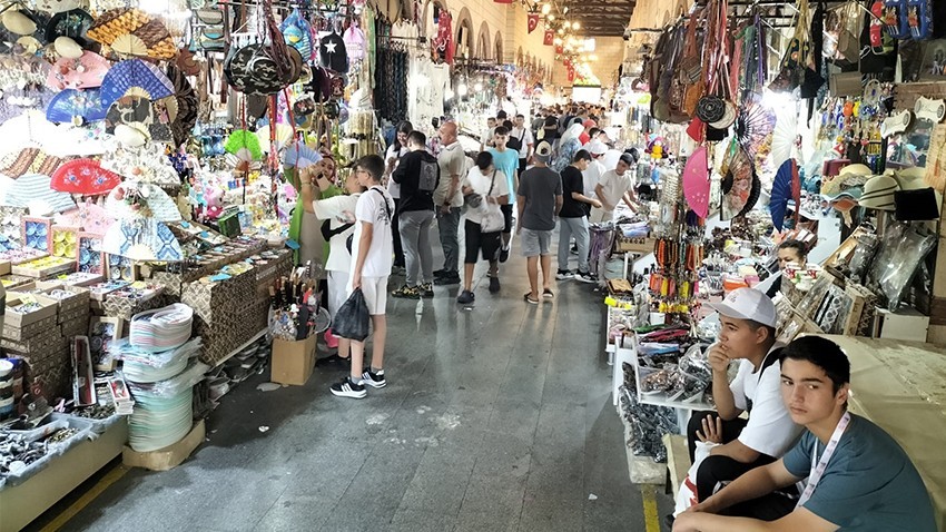 Aynalı Çarşı’da Ziyaretçiler Tarihle Buluşuyor