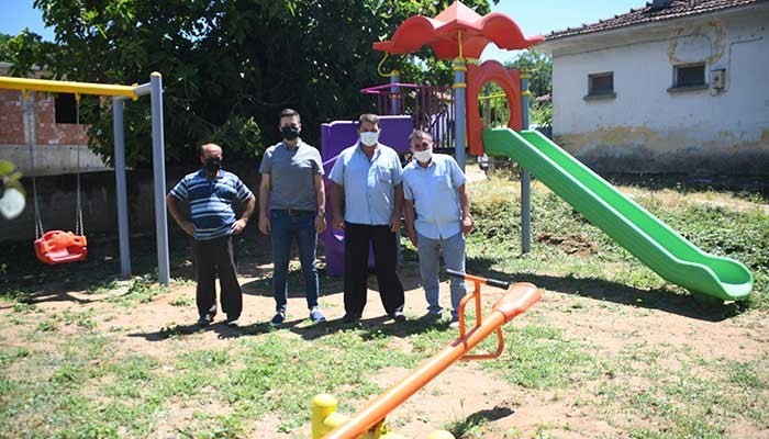 10 köyde çocuk parkı çalışması