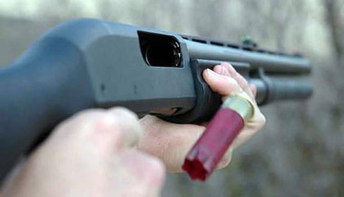 Kahvehaneye pompalı tüfekle saldırı: 3 yaralı