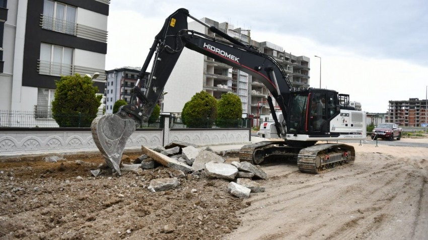 Çanakkale'de Üstyapı Yenileme Çalışmaları Hızla Devam Ediyor