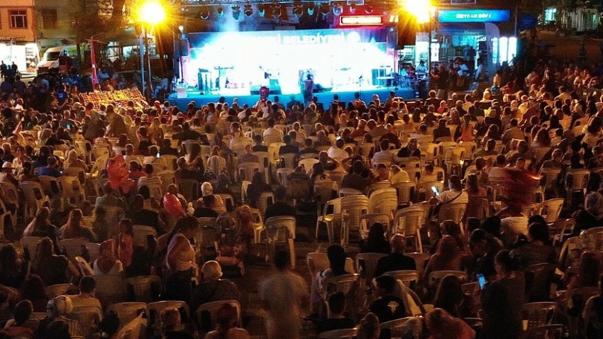 Şeftali Festivali Gerçekleştirildi