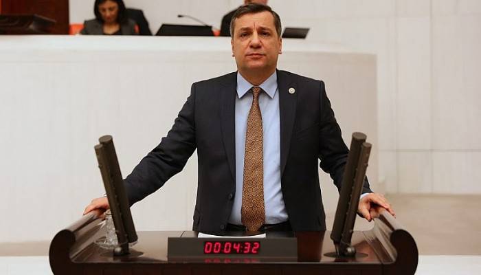 ÖZGÜR CEYLAN’DAN BİGADA Kİ “O” KONFERANSA AĞIR ELEŞTİRİ: 