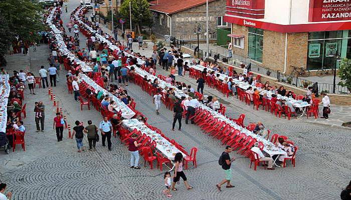 Gökçeada'da Türkler ve Rumlar hoşgörü sofrasında iftar yaptı (VİDEO)