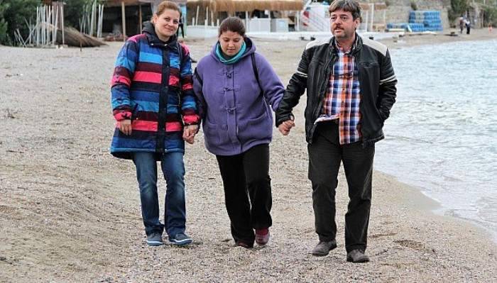 Öğretmeninden dayak yiyen otizm hastası Öykü hayata küstü