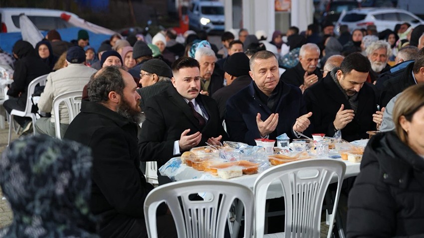 Gökçeada’da AK Parti İftarında Birlik ve Dayanışma Vurgusu