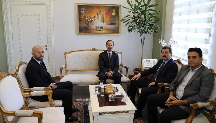 Arjantin İstanbul Başkonsolosu Diego Alvarez Rivera Vali Orhan Tavlı'yı Ziyaret Etti
