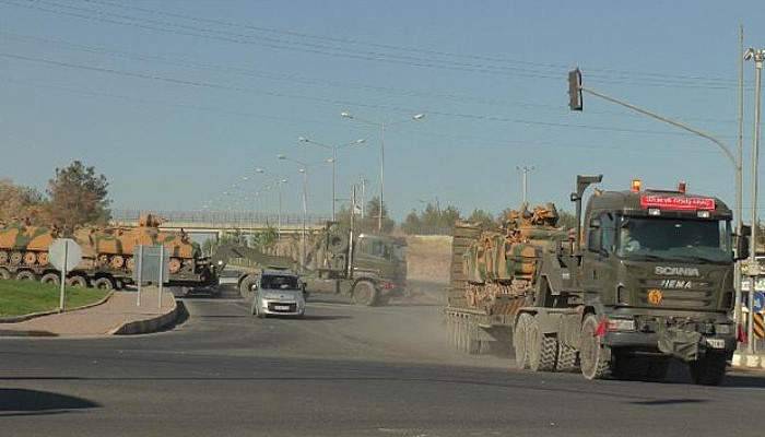 Şanlıurfa’dan sınıra askeri sevkıyat
