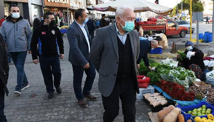 Başkan Yılmaz, pazarcı esnafının yeni yılını kutladı