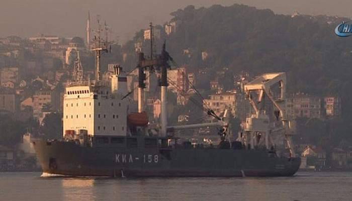 Rus savaş gemisi boğazdan geçti