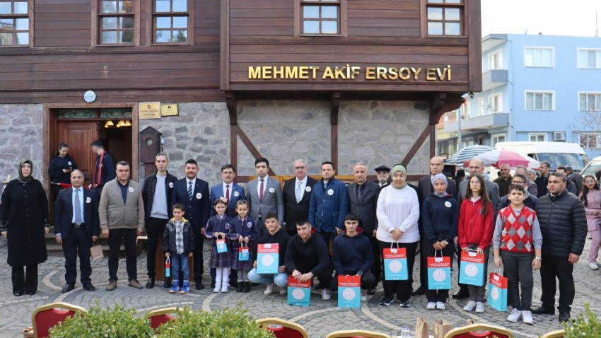 Mehmet Akif Ersoy Bayramiç’te Törenle Anıldı