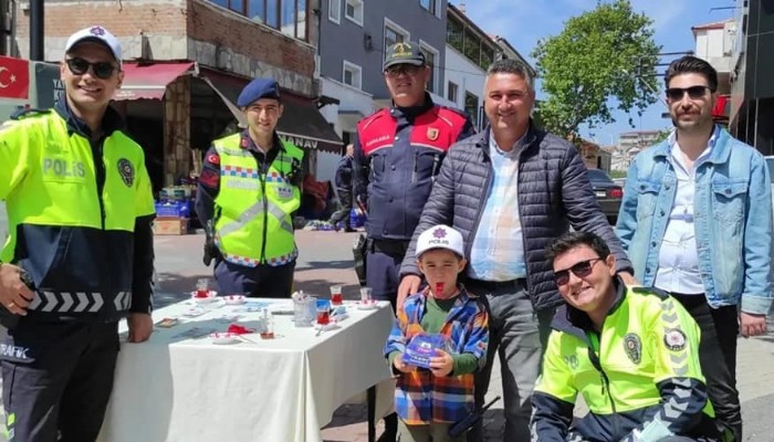 Yayalara güvenli trafik bilgilendirmesi yapıldı