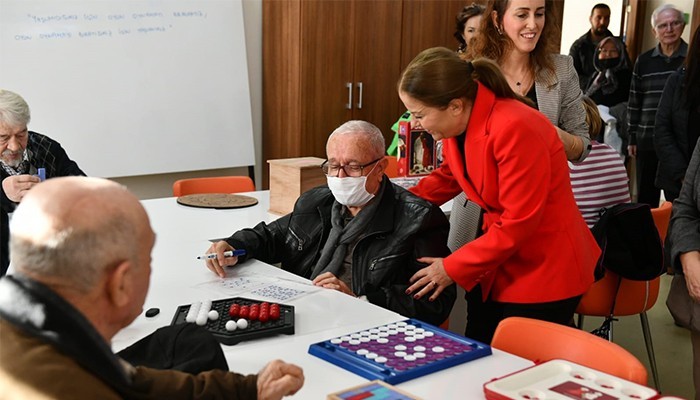 Foggo, Çanakkale Belediyesi’nin sosyal projelerini gezdi