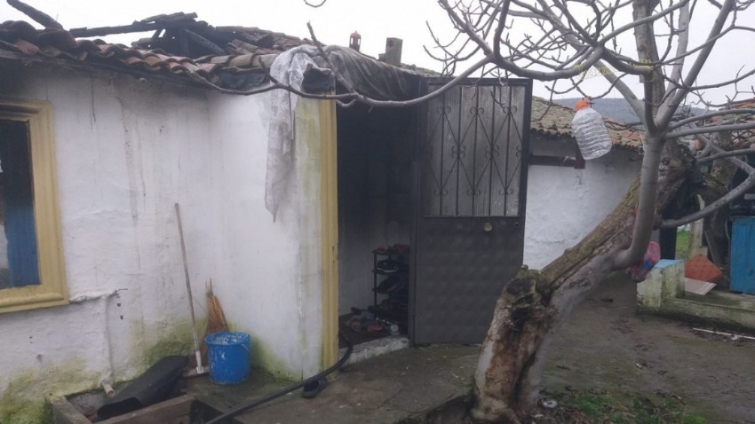 Ev yangınında bir kişi hayatını kaybetti