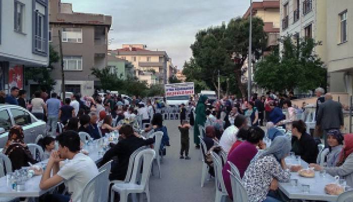 KEMALPAŞA VE BARBAROS MAHALLELERİNDE İFTAR