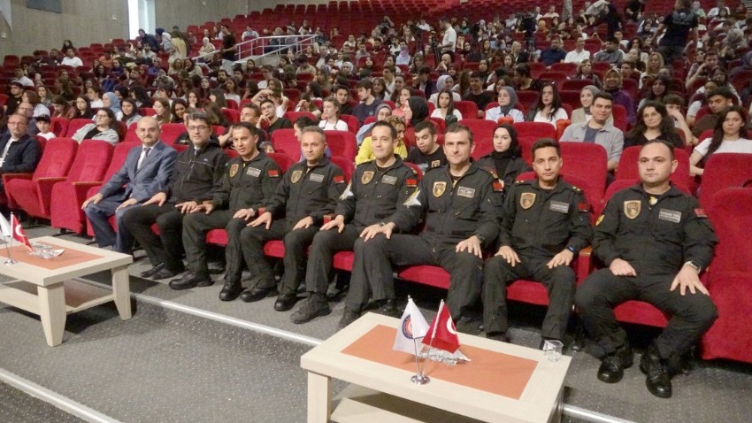 SOLOTÜRK Pilotları, ÇOMÜ Öğrencilerine Havacılık Sektörünü Anlattı