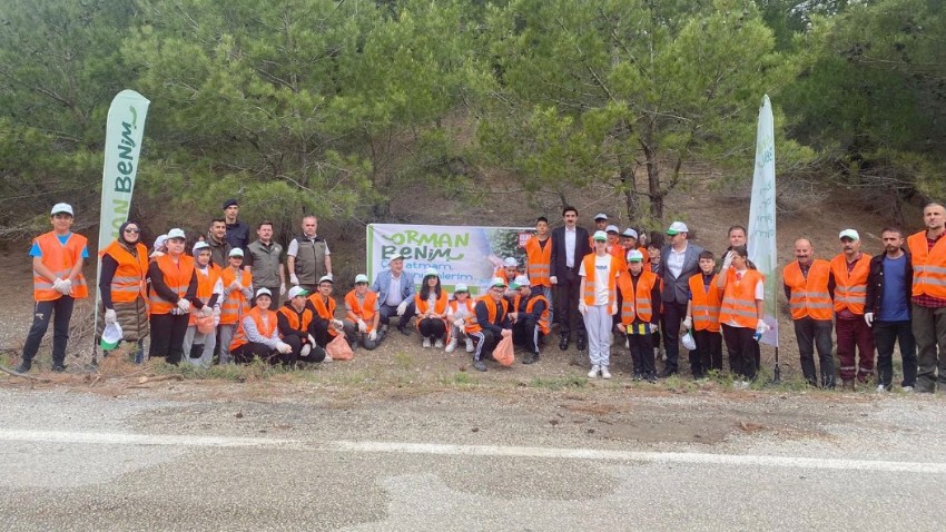 Minikler Çanakkale Ormanlarını Temizledi, Ormanlarımızın Geleceği İçin El Ele Verdiler