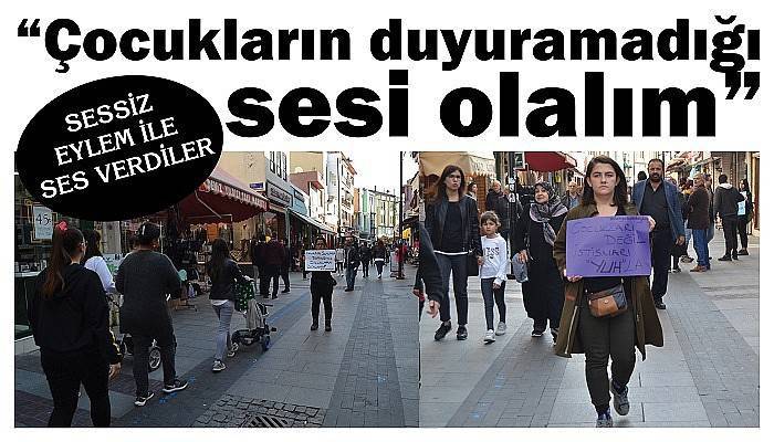 SESSİZ EYLEM İLE SES VERDİLER