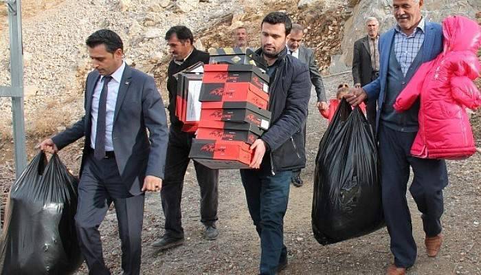 Bir mektupla köyün tüm çocuklarını mutlu etti