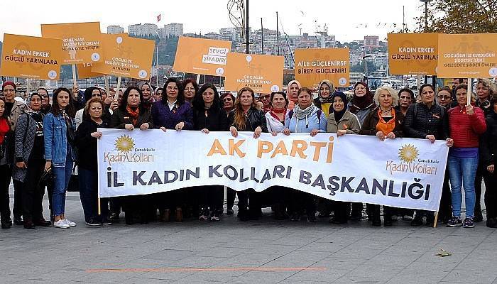 AK Kadınlar Şiddete Karşı Turuncu Çizgi Çekti