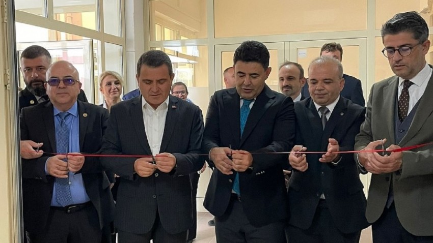 Bakan Yardımcısı Boyraz, Deniz Bilimleri ve Teknolojisi Fakültesini ziyaret etti