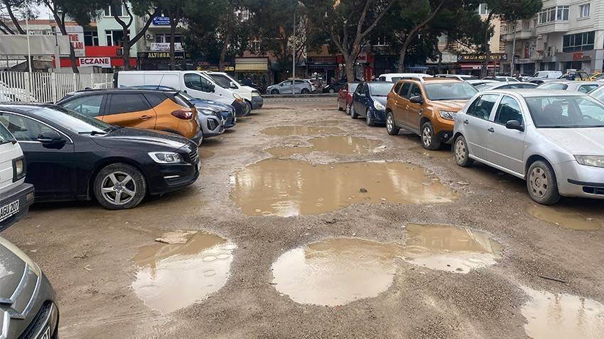 Otopark Göle Döndü