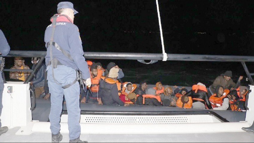 Çanakkale Açıklarında 45 Düzensiz Göçmen Yakalandı