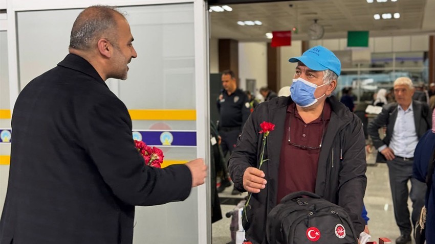 Umreciler Kutsal Topraklardan Çanakkale’ye Döndü