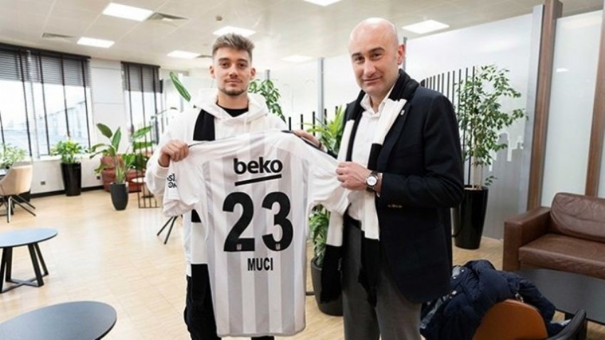 Beşiktaş, Ernest Muçi transferini açıkladı  