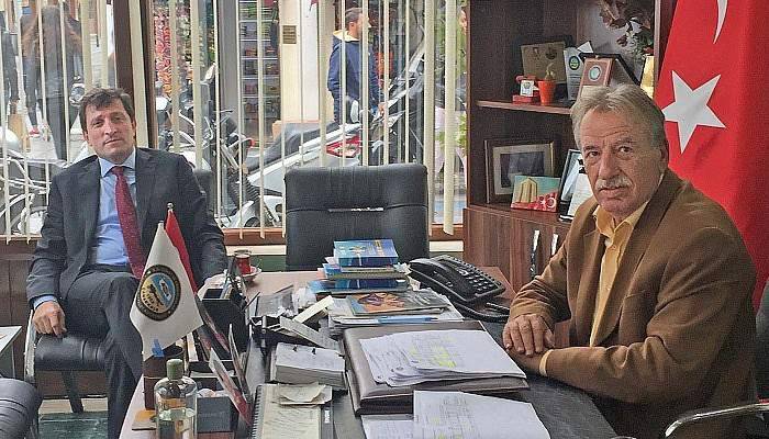 Vali Tavlı’ya esnaf çayı