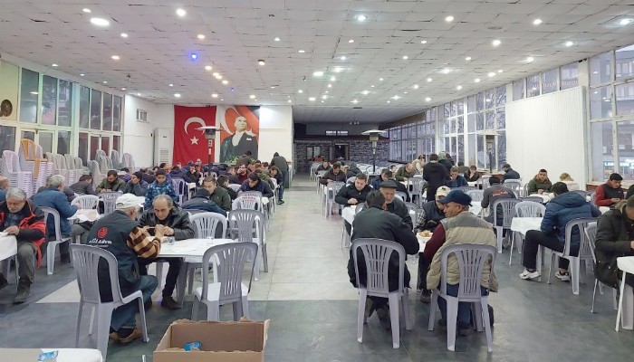 Ayvacık'ta Gelenek İftar Buluşmaları Devam Ediyor