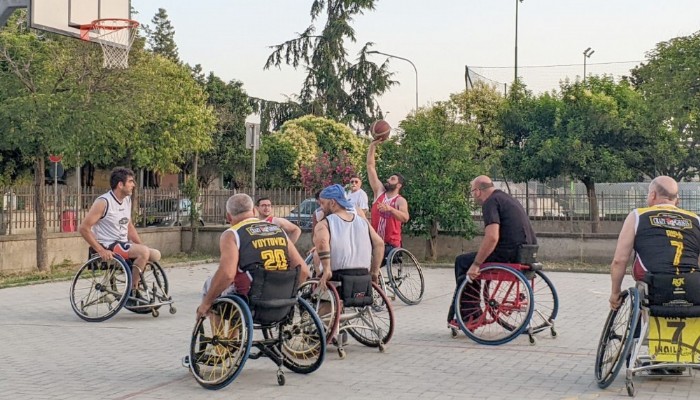 Engelli basketçiler İtalya’dan döndü