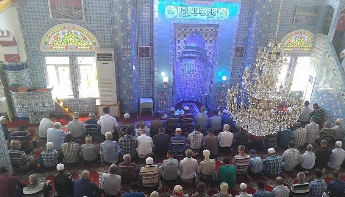 Ramazanın Son Cumasında Camiiler Doldu