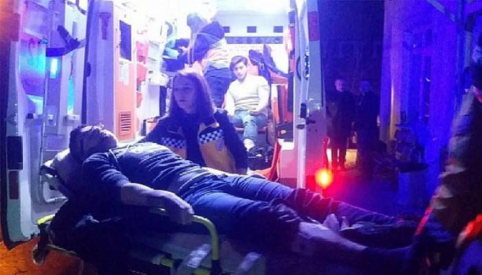  Yol verme kavgasında silahlar çekildi: 2 yaralı