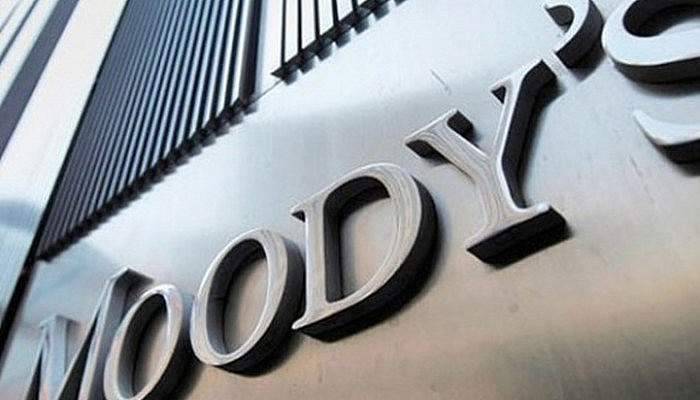 Moody's 14 bankanın notunu düşürdü