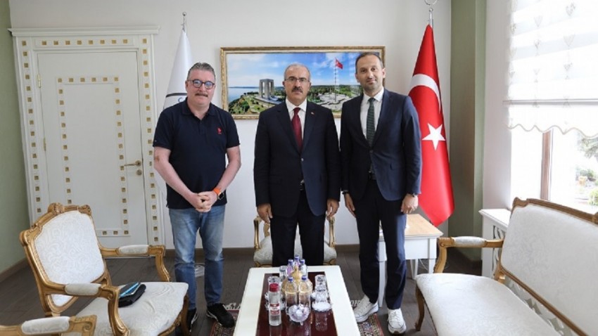 Anadolu Ajansı Bölge Müdürü Erdinç Aksoy'dan Vali Toraman'a Hayırlı Olsun Ziyareti
