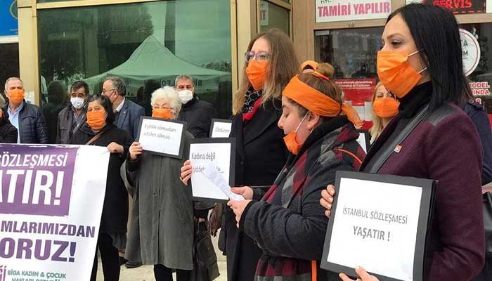 Kadına şiddete karşı farkındalık için 16 gün turuncu giyecekler