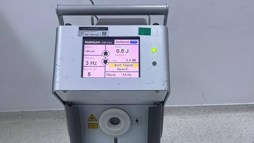 Lapseki Devlet Hastanesi’nde Holmiyum Lazer Sistemi Hizmete Alındı