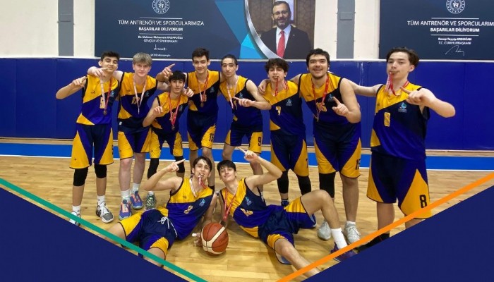 Çanakkale Koleji basketbolda grup birincisi oldu