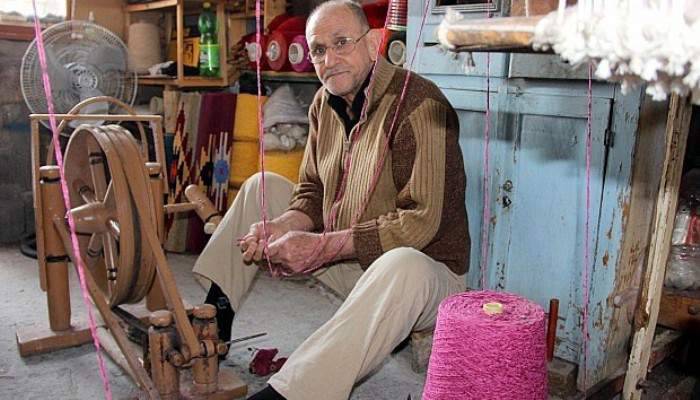  12 metrekareden dünyaya açılan kilim